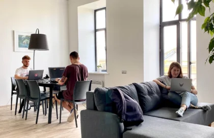 Czym różni się coliving od tradycyjnego wynajmu?